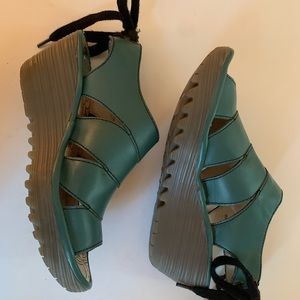 FLY LONDON Platform Wedge EUR size 38